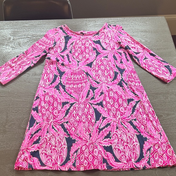 Lilly Pulitzer Dresses & Skirts - Lilly Pulitzer 🍍 Print Dress, size S, 3/4 length sleeves, 33” shoulder to hem